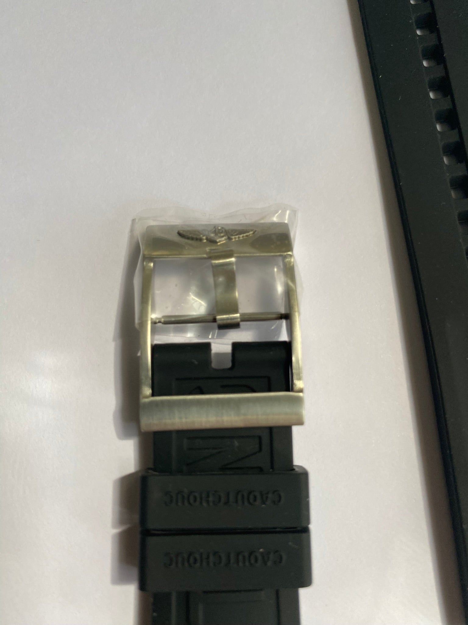 Breitling 22-20 mm black rubber strap with silver pin buckle 152S