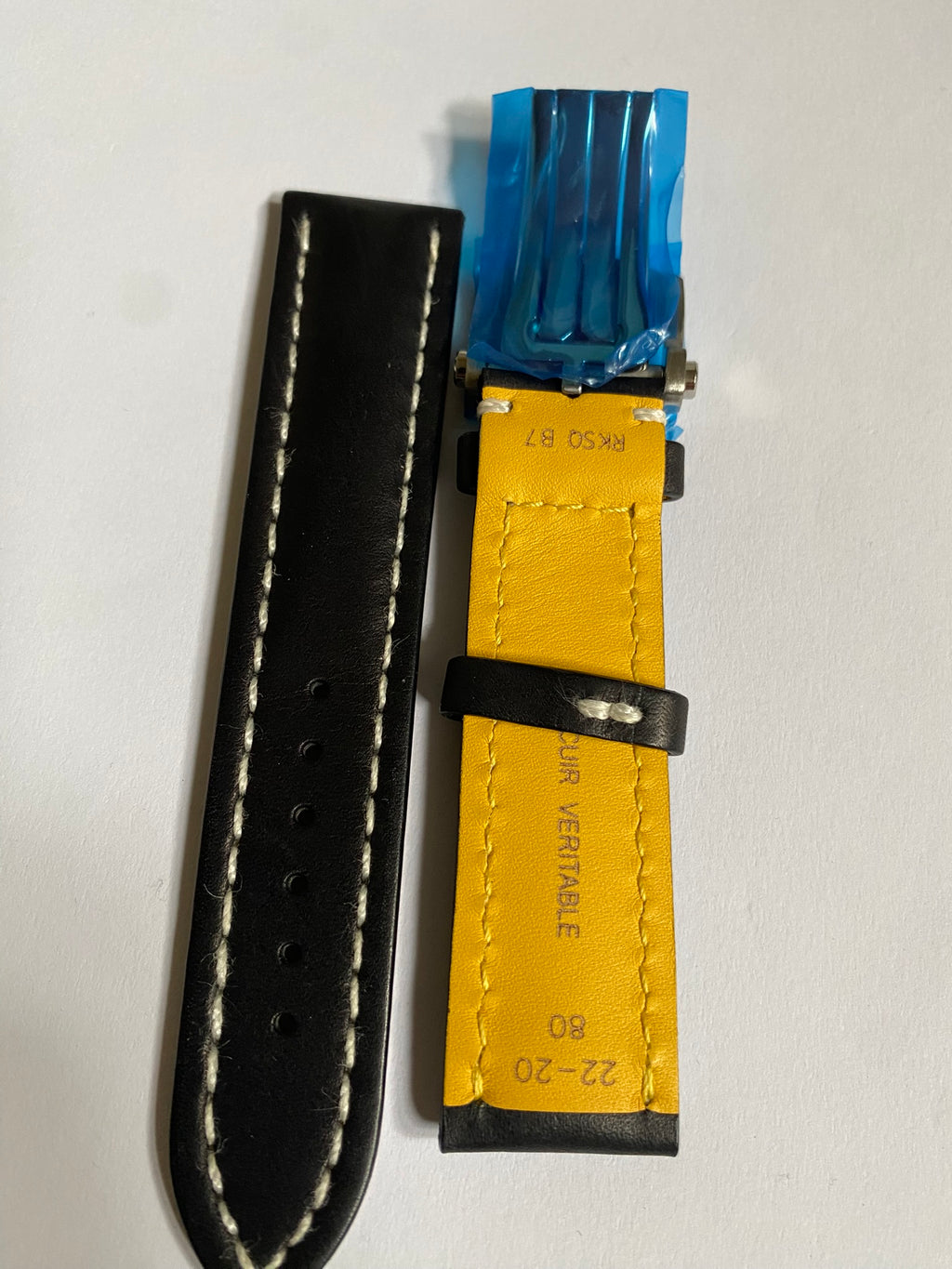 Breitling 22-20 mm black leather strap with silver deployment buckle 435X