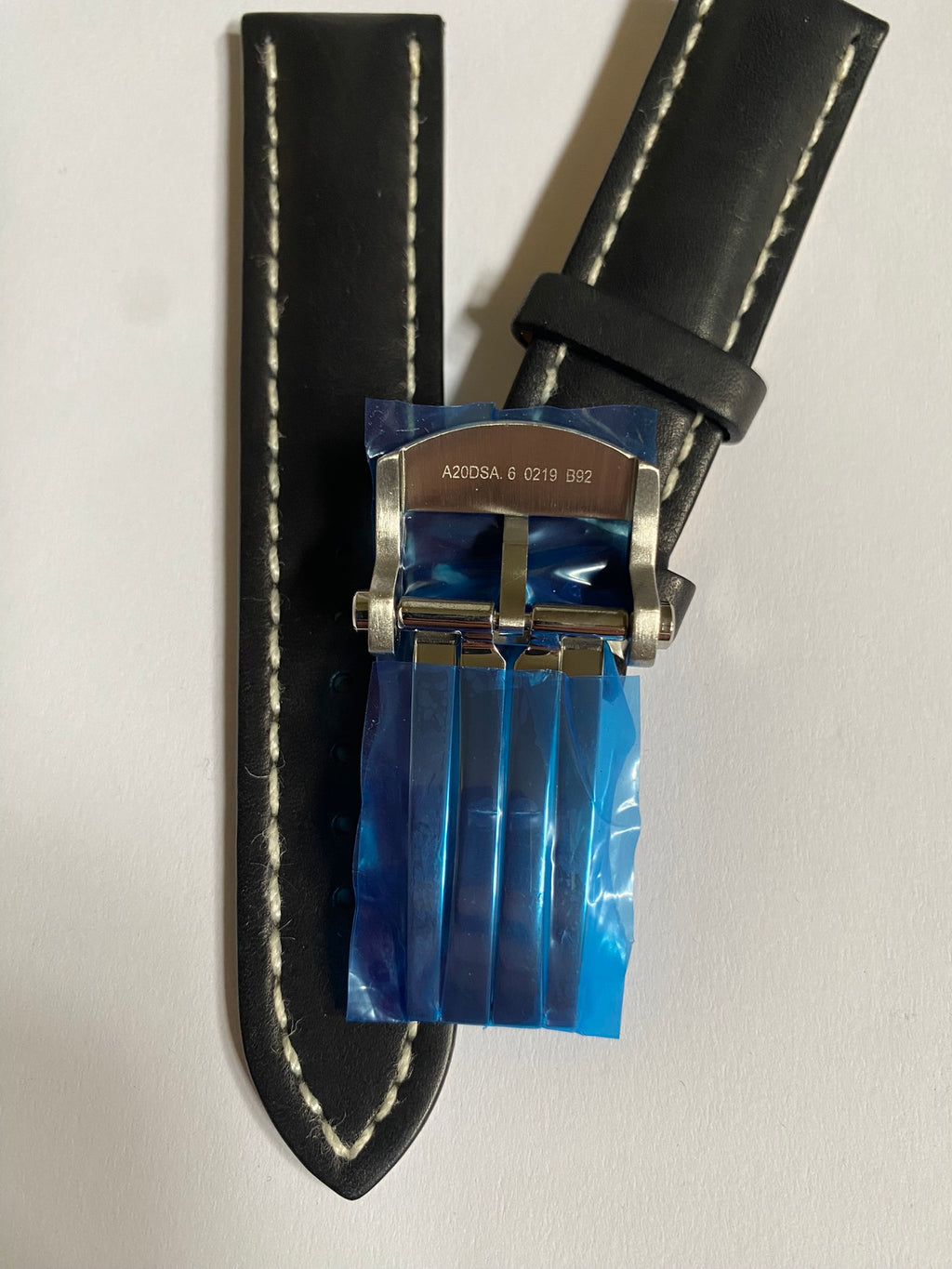 Breitling 22-20 mm black leather strap with silver deployment buckle 435X