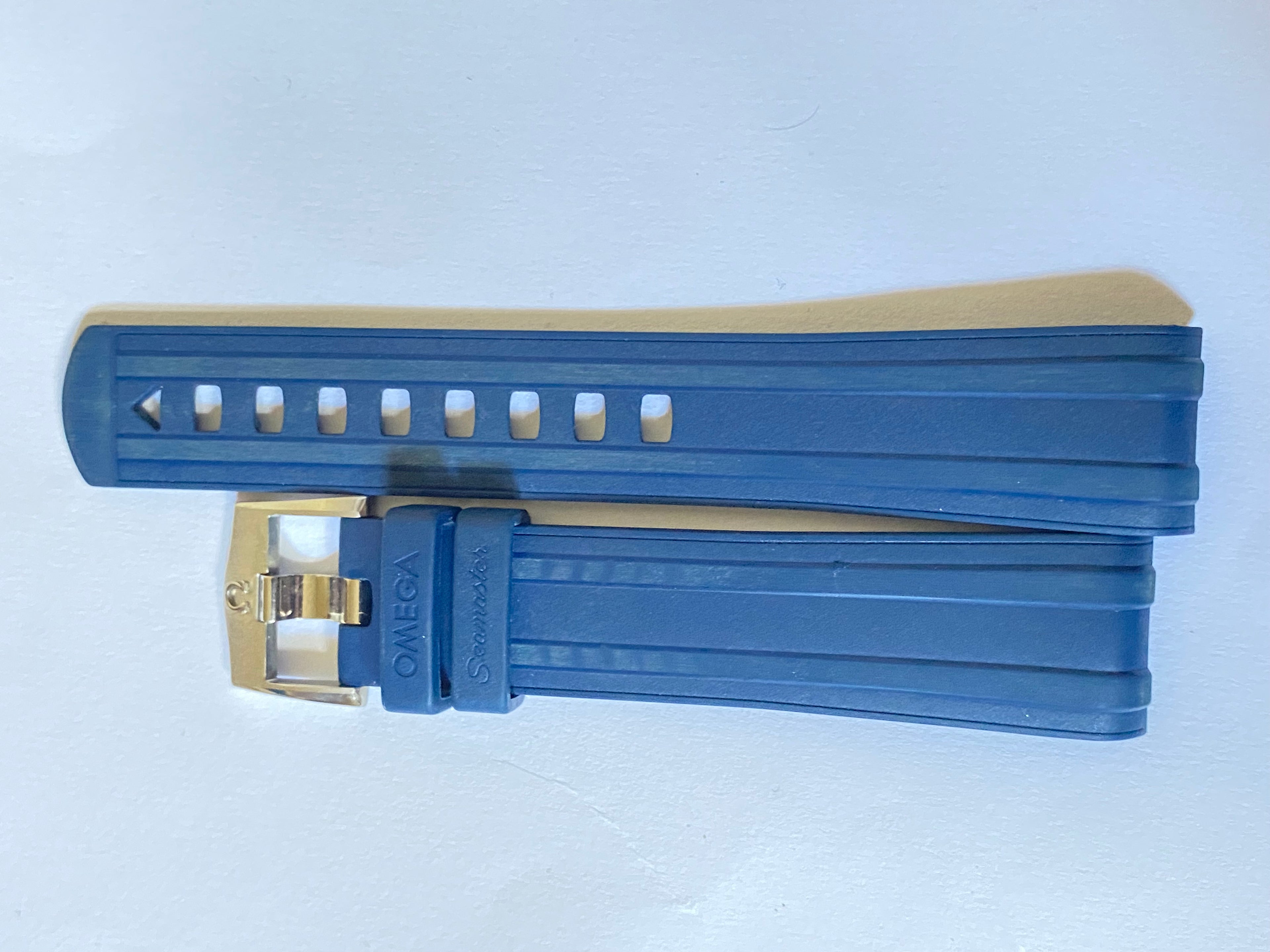 Original Omega Seamaster 300m Professional 8800 Caliber Navy Blue Rubber Strap 20 mm 032CVZ010127