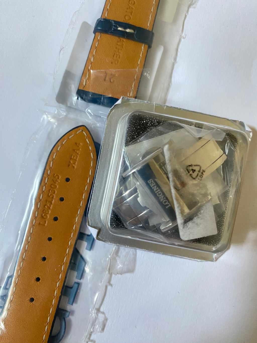 Longines Original Master Collection Moonphase 21 mm  Navy Blue Alligator XL Leather Strap with silver deployment buckle L682153045