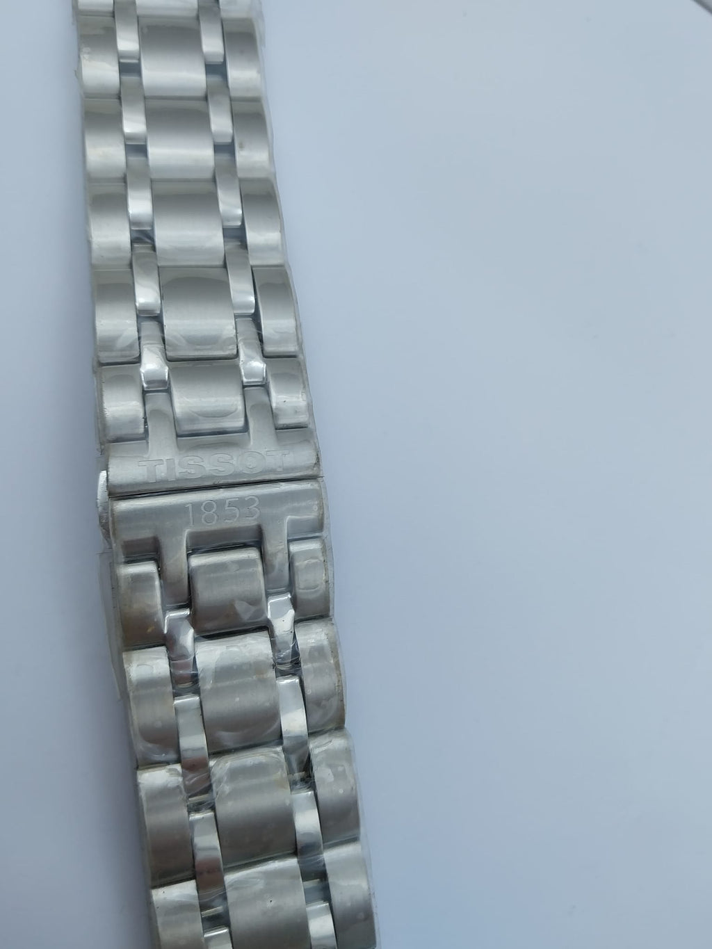Tissot Couturier 24 mm T035627 Steel Bracelet T605028352