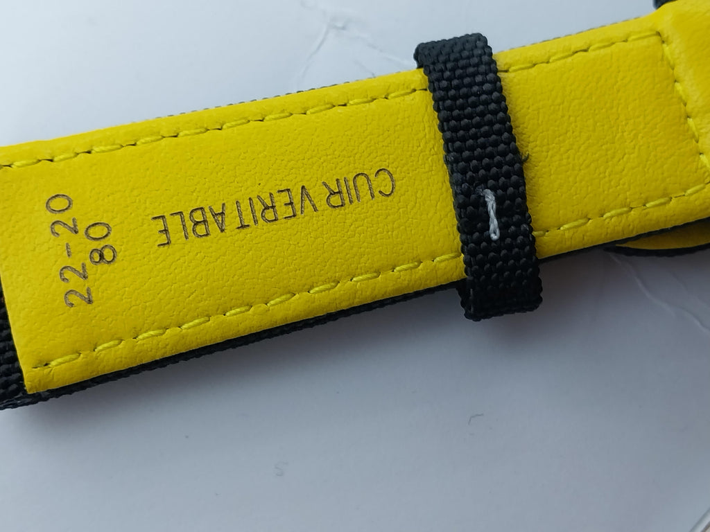 Breitling Avenger 22 mm black canvas leather with silver deployment buckle